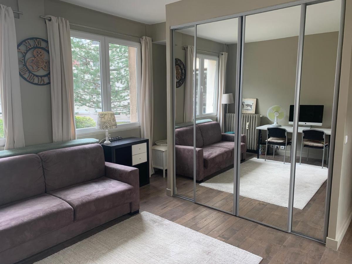 Porte Maillot-Charming And Calm Studio At Neuilly Exterior photo