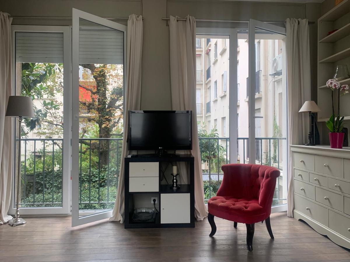 Porte Maillot-Charming And Calm Studio At Neuilly Exterior photo
